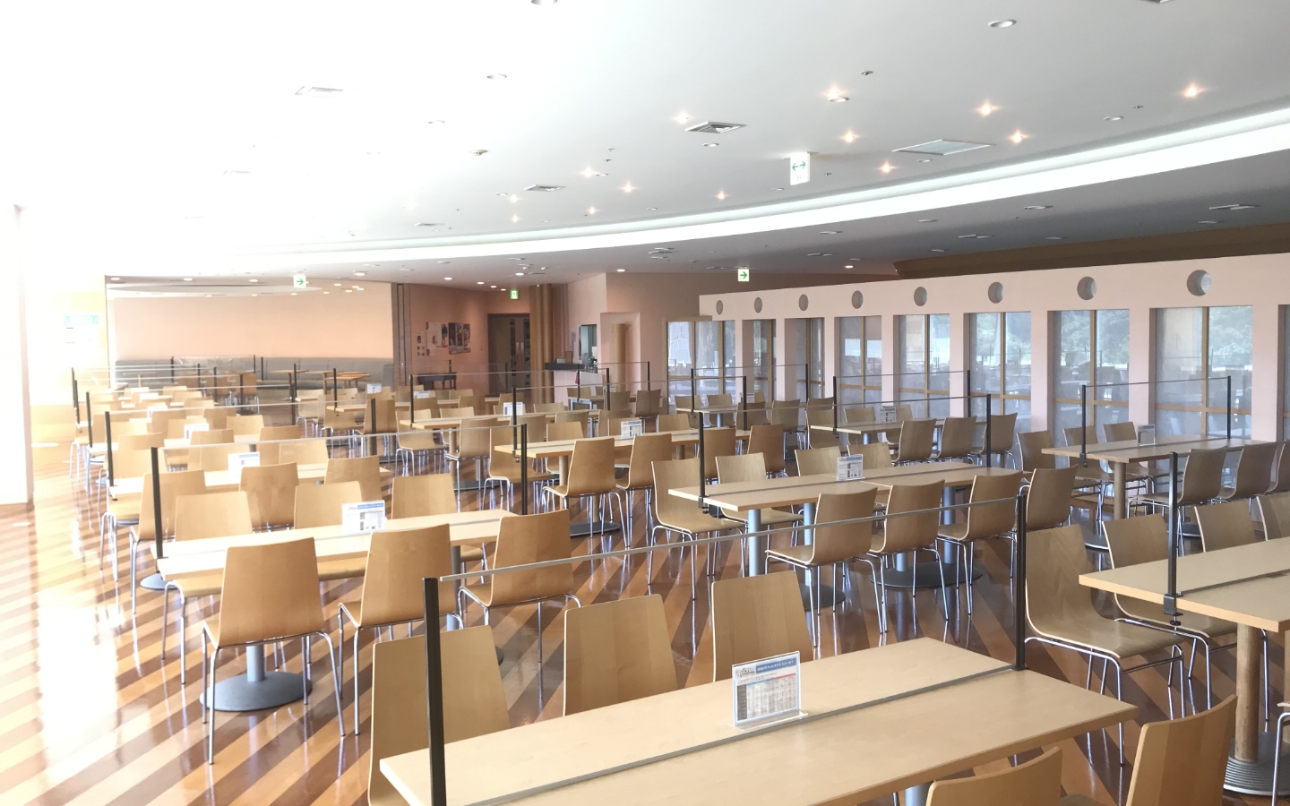 オリジナル商品｜固定式パーテーション